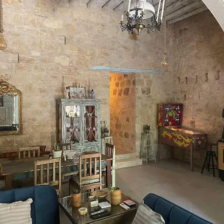 Metamorphosis Mansions Villa