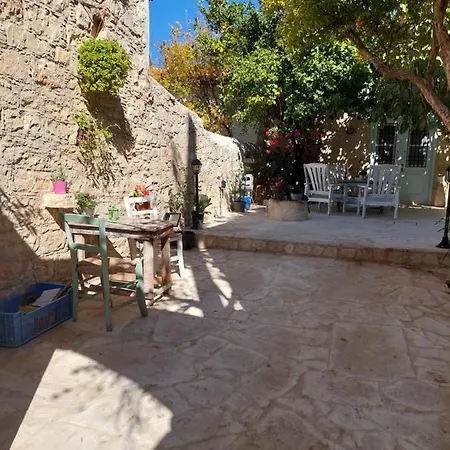 Villa Metamorphosis Mansions